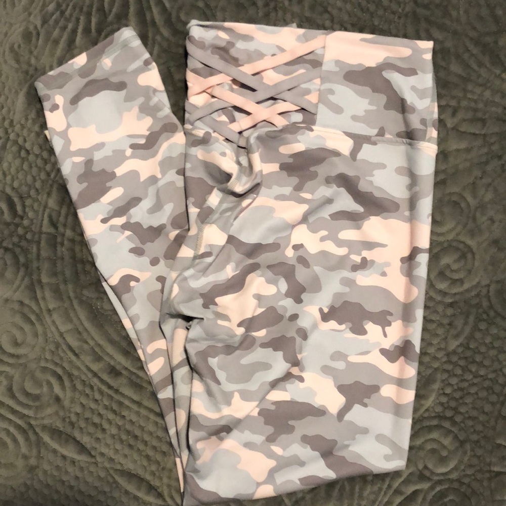Pink camo fabletics